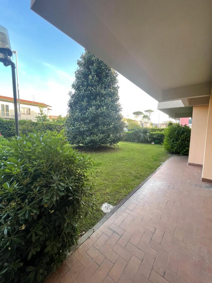 Viareggio Sabbia Bianca Appartement Buitenkant foto